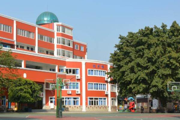 郫都区川科外国语学校校风好吗 郫都区川科外国语学校校风好吗