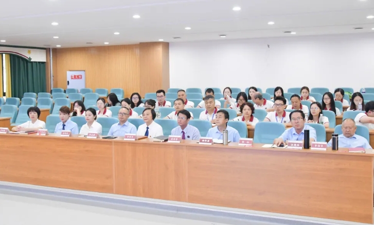 成都市郫都区川科外国语学校 成都市郫都区川科外国语学校