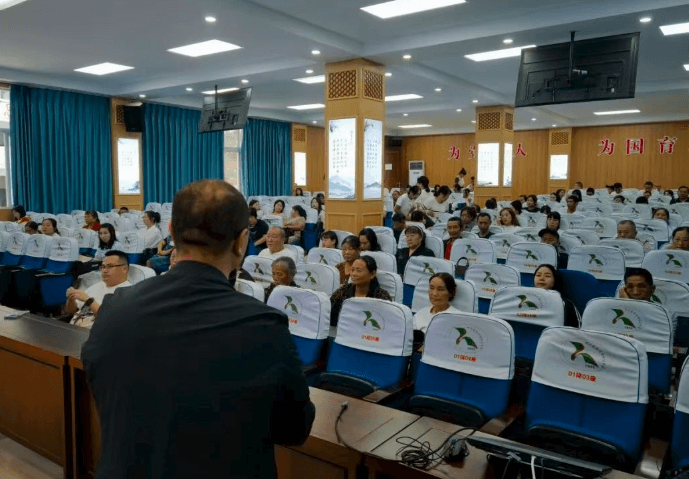 四川省崇州市怀远中学 四川省崇州市怀远中学