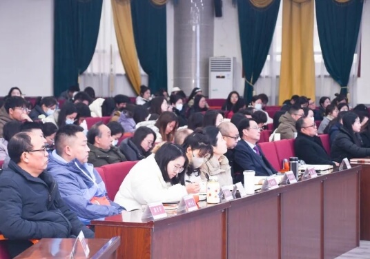 成都市郫都区川科外国语学校 成都市郫都区川科外国语学校