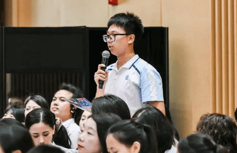 成都市郫都区绵实外国语学校 成都市郫都区绵实外国语学校