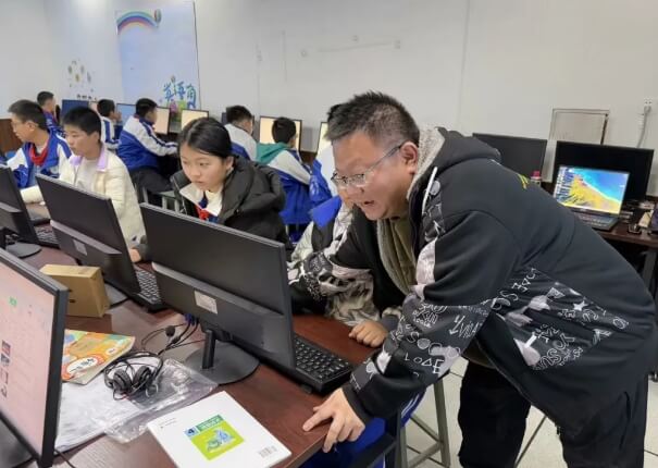 成都佳兴外国语学校 成都佳兴外国语学校