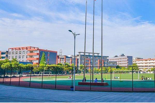 郫都川科外国语学校 郫都川科外国语学校