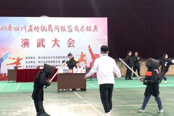 川科外国语学校收费高吗 川科外国语学校收费高吗